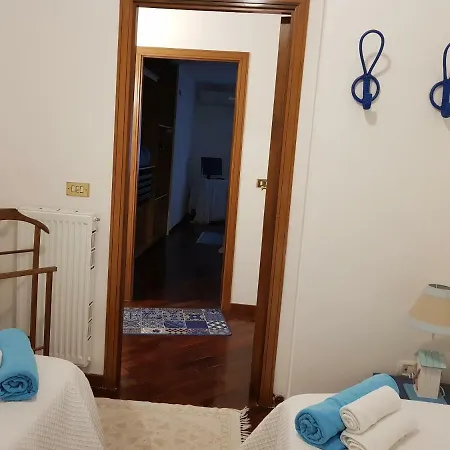 아파트 La Casa Degli Ospiti 나폴리