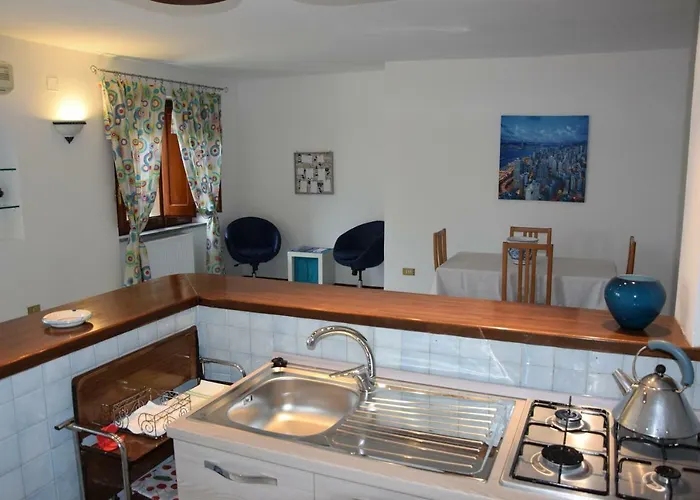 Apartment La Casa Degli Ospiti Naples